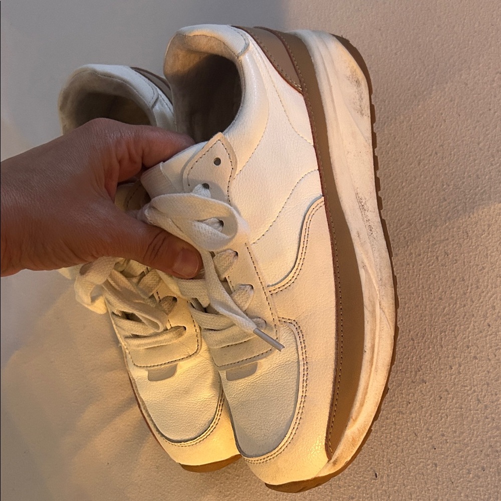 Lace up sneaker - Picture 6 of 11